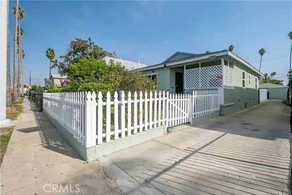5864 Bonsallo Avenue, Los Angeles, CA 90044