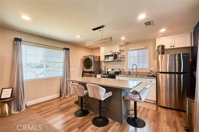 Santa Ana, CA 92703,1307 W 9th Street