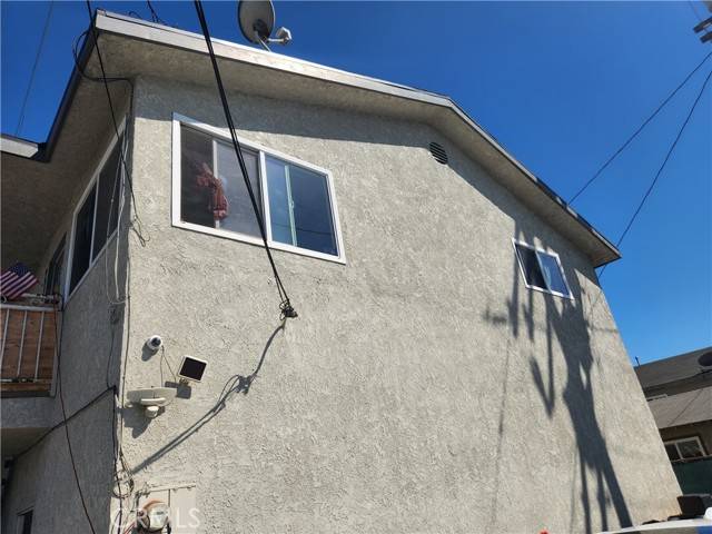 Los Angeles, CA 90023,923 S Alma Avenue