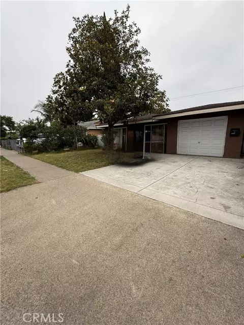 20816 Pioneer Boulevard, Lakewood, CA 90715