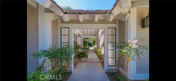 Irvine, CA 92614,23 Thunder Trail #12