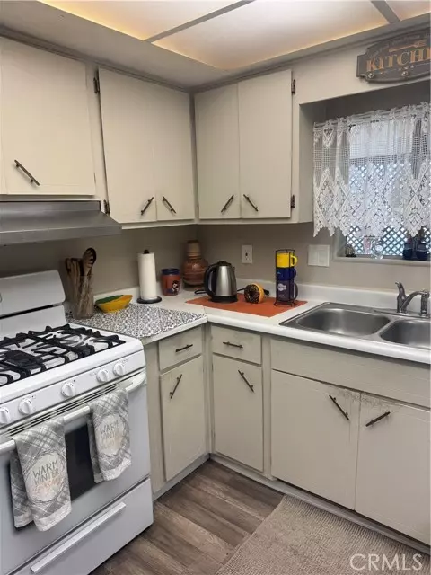 El Monte, CA 91732,12700 ELLIOTT #406