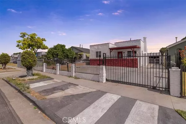 Los Angeles, CA 90002,727 E 94th Street