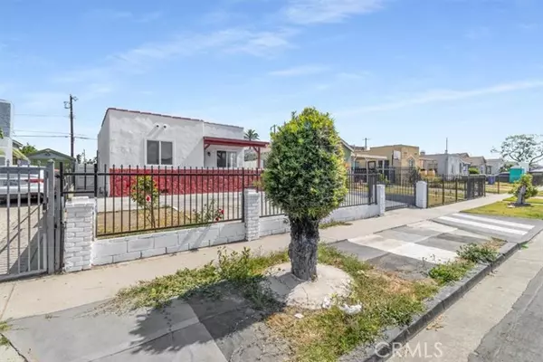 Los Angeles, CA 90002,727 E 94th Street