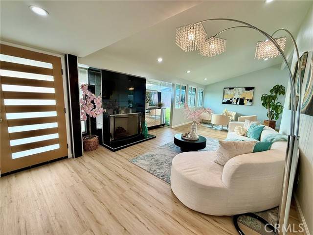 Los Alamitos, CA 90720,3432 Yellowtail Drive