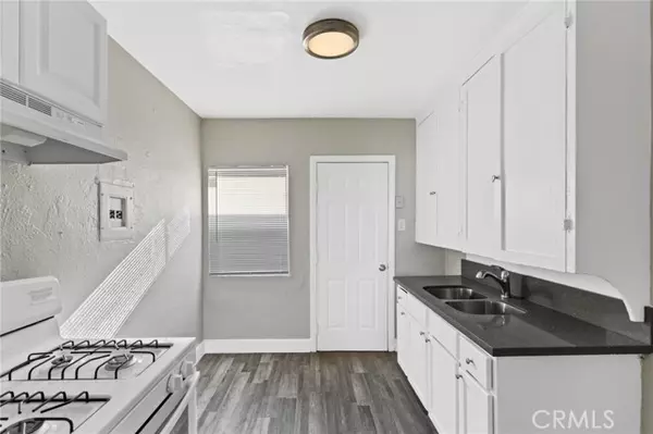 Compton, CA 90220,310 W Magnolia Street