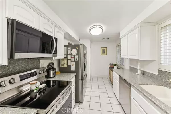 Long Beach, CA 90807,3933 Virginia rd #202
