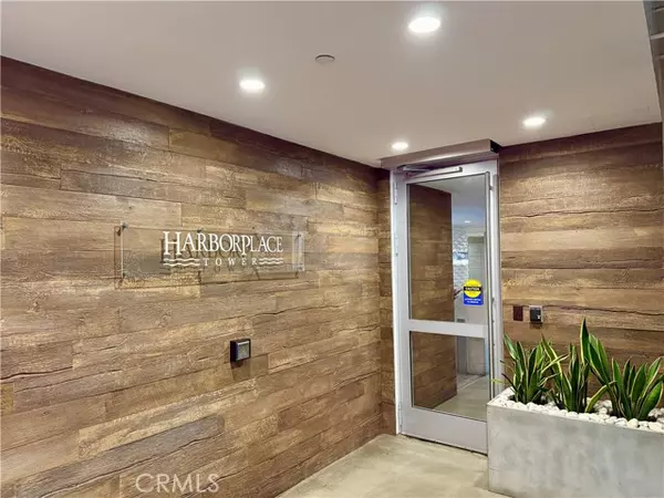 Long Beach, CA 90802,525 E Seaside Way #308