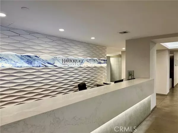 Long Beach, CA 90802,525 E Seaside Way #308