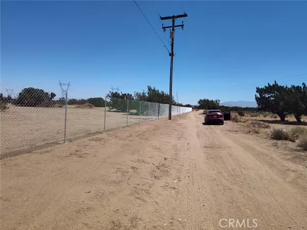 Oak Hills, CA 92344,8729 Aster Road