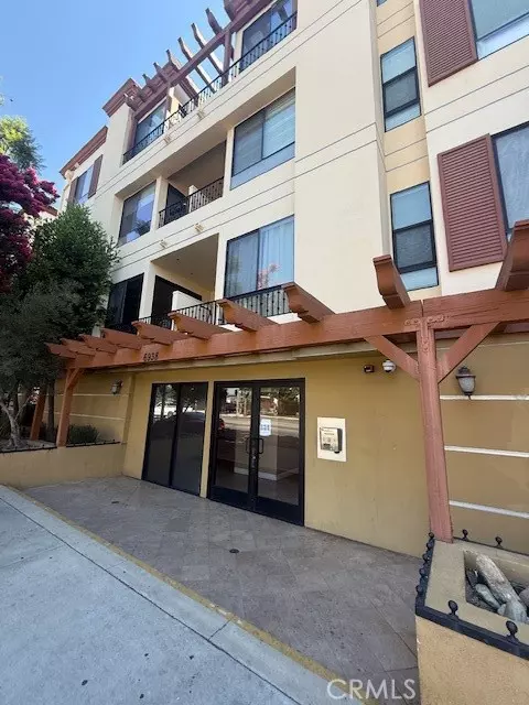 6938 Laurel Canyon Boulevard #212, North Hollywood (los Angeles), CA 91605