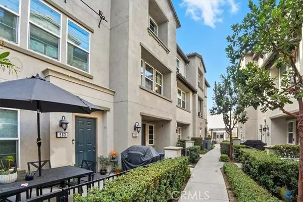 Montebello, CA 90640,965 Acacia Lane