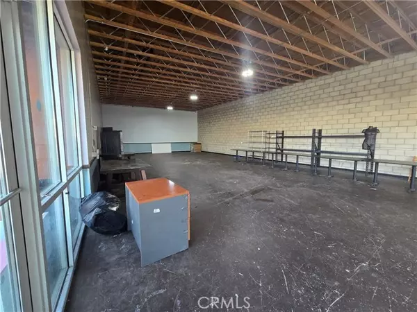 1709 N Bullis Road, Compton, CA 90221