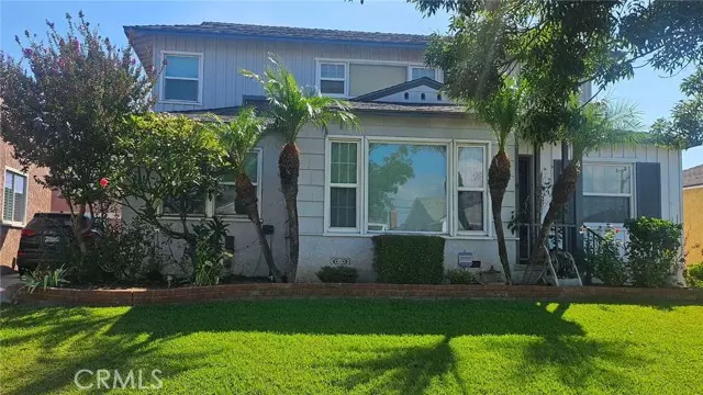 Lakewood, CA 90712,4848 Oliva