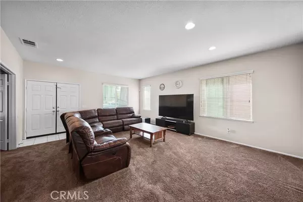Eastvale, CA 92880,13647 Woodlands