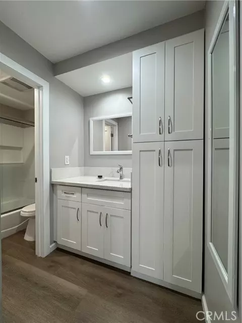 Long Beach, CA 90803,3939 E Allin #109