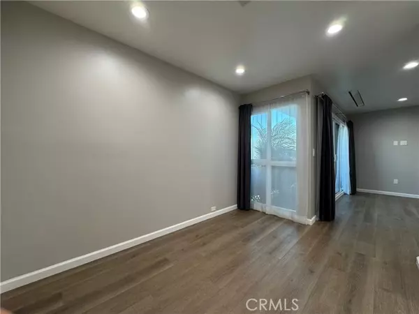 Long Beach, CA 90803,3939 E Allin #109