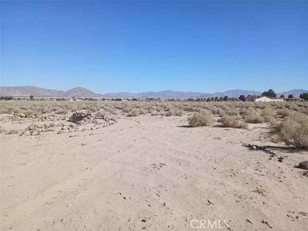 Lucerne Valley, CA 92356,1 E Clark