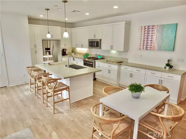 69 Prominence, Lake Forest (el Toro), CA 92630