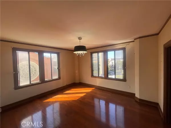 315 W 3rd Street #404, Long Beach, CA 90802