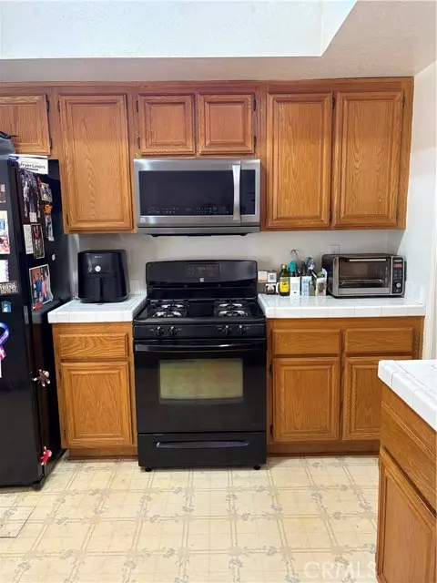 Riverside, CA 92506,133 Cannon Road