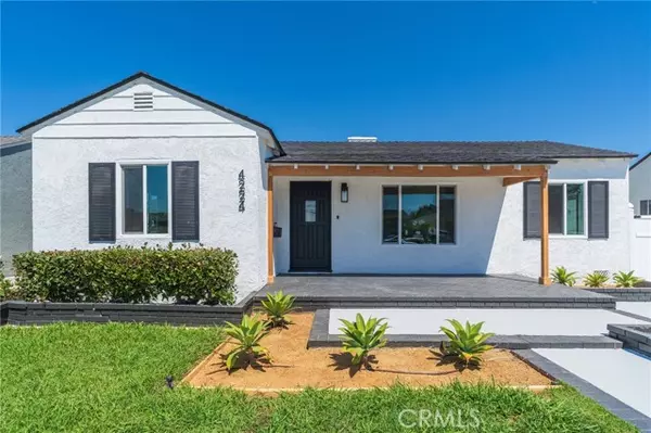 Long Beach, CA 90807,4224 Falcon