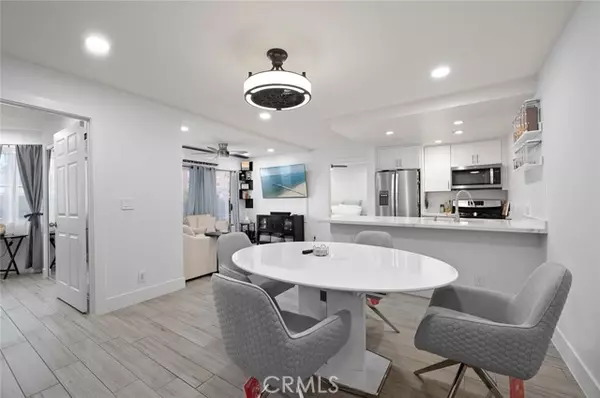 Long Beach, CA 90802,327 Chestnut Avenue #102