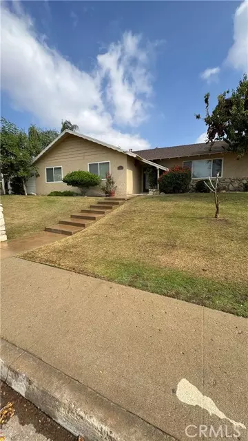 3623 Redlands, Bakersfield, CA 93306