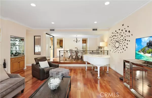 Los Angeles, CA 90067,2235 Century Hill