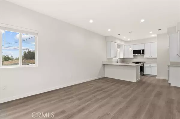 Lakewood, CA 90712,4508 Hedda Street #2