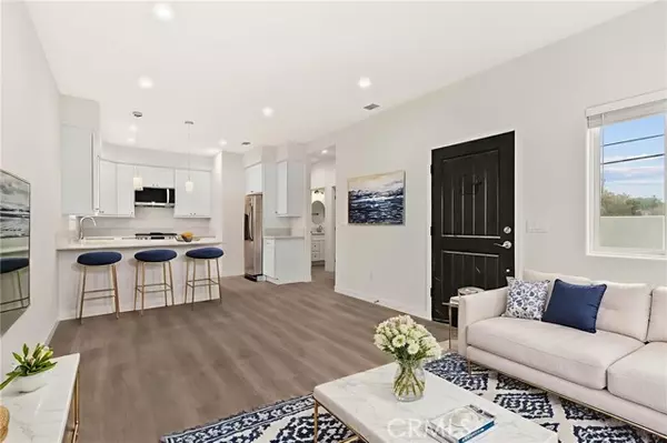 Lakewood, CA 90712,4508 Hedda Street #2