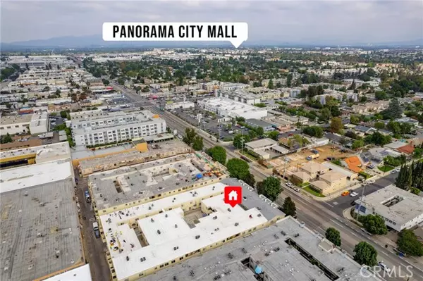 7035 Woodley #205, Van Nuys (los Angeles), CA 91406