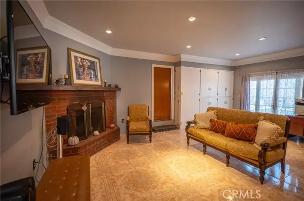 Downey, CA 90241,10340 Clancey