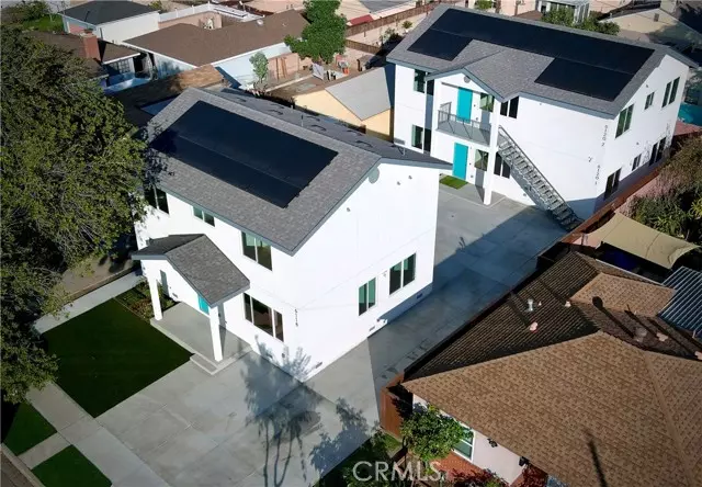 Lakewood, CA 90712,6118 Amos