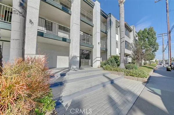 Signal Hill, CA 90755,1903 Temple #104