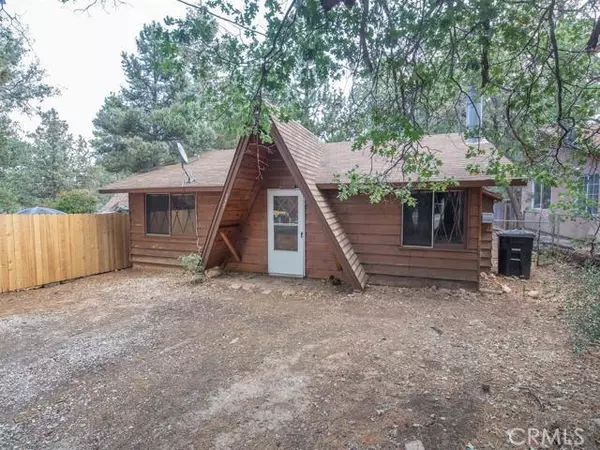 737 Sunset Lane, Sugarloaf, CA 92386