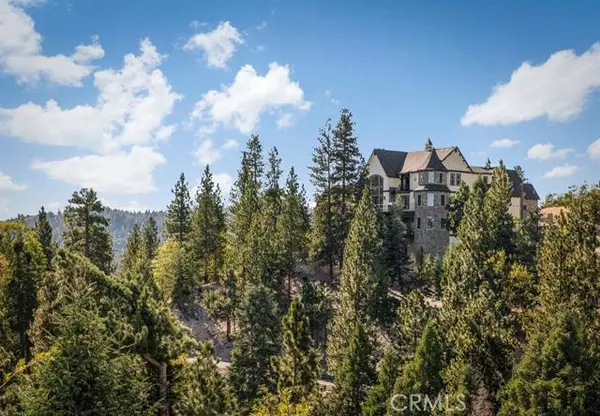 826 Brentwood Drive, Lake Arrowhead, CA 92352