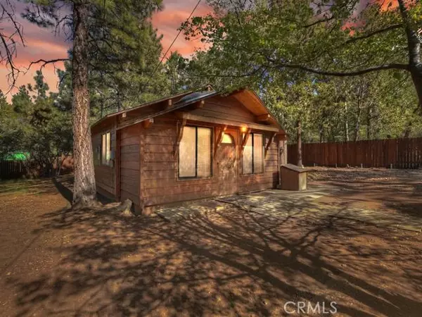 399 Santa Barbara Avenue, Sugarloaf, CA 92386