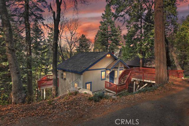 566 Hillside Drive, Lake Arrowhead, CA 92352