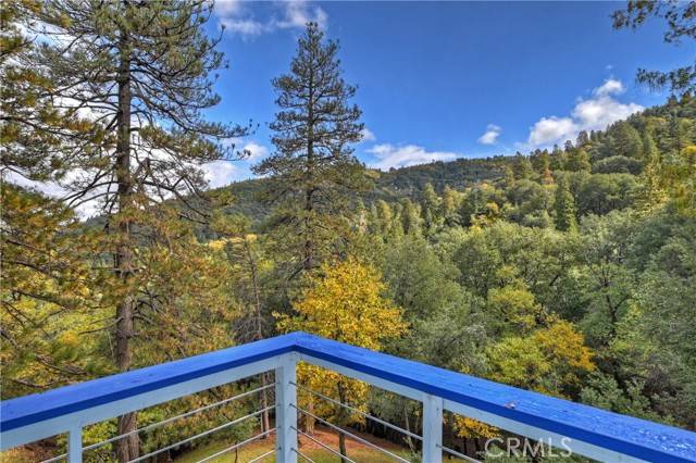 24998 Jewel Drive, Crestline, CA 92325