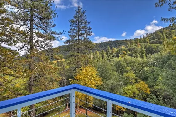 24998 Jewel Drive, Crestline, CA 92325