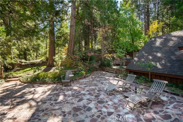 Lake Arrowhead, CA 92352,324 Summit Drive