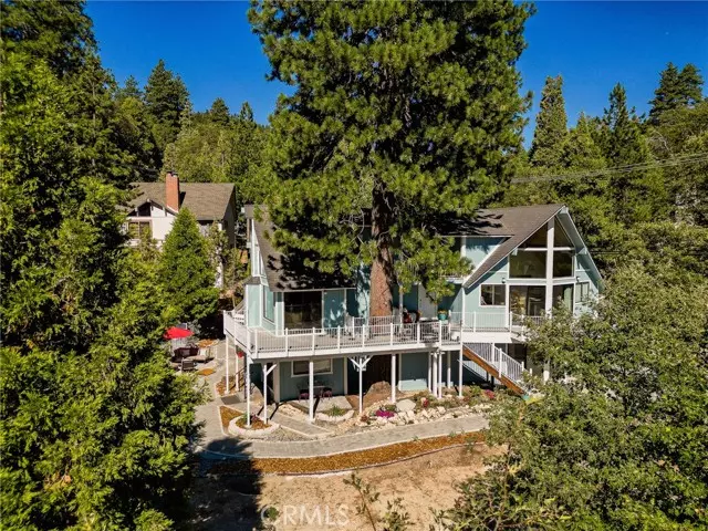 Lake Arrowhead, CA 92352,113 Brentwood Drive