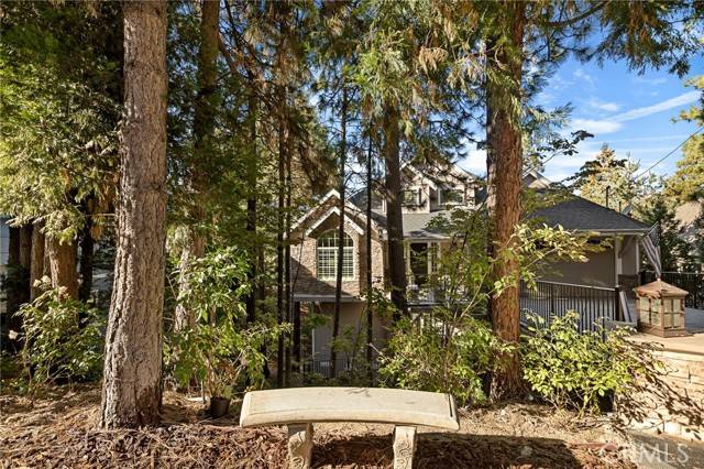 380 Pioneer Road, Lake Arrowhead, CA 92352