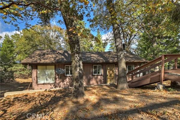 152 Weisshorn Drive, Crestline, CA 92325