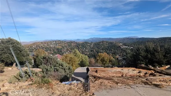 Lake Arrowhead, CA 92352,935 Sonoma Drive