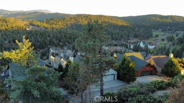 935 Sonoma Drive, Lake Arrowhead, CA 92352