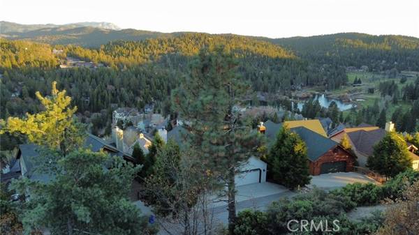 935 Sonoma Drive, Lake Arrowhead, CA 92352