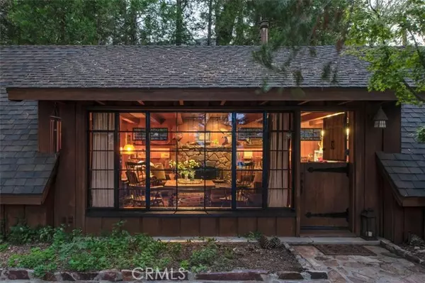 324 Summit Road, Lake Arrowhead, CA 92352