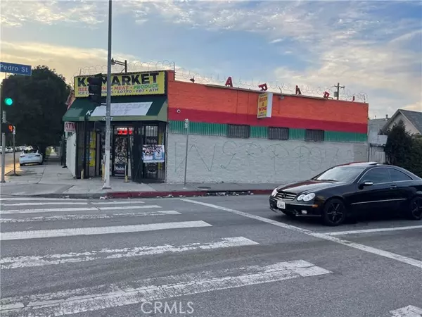 Los Angeles, CA 90003,8273 S San Pedro